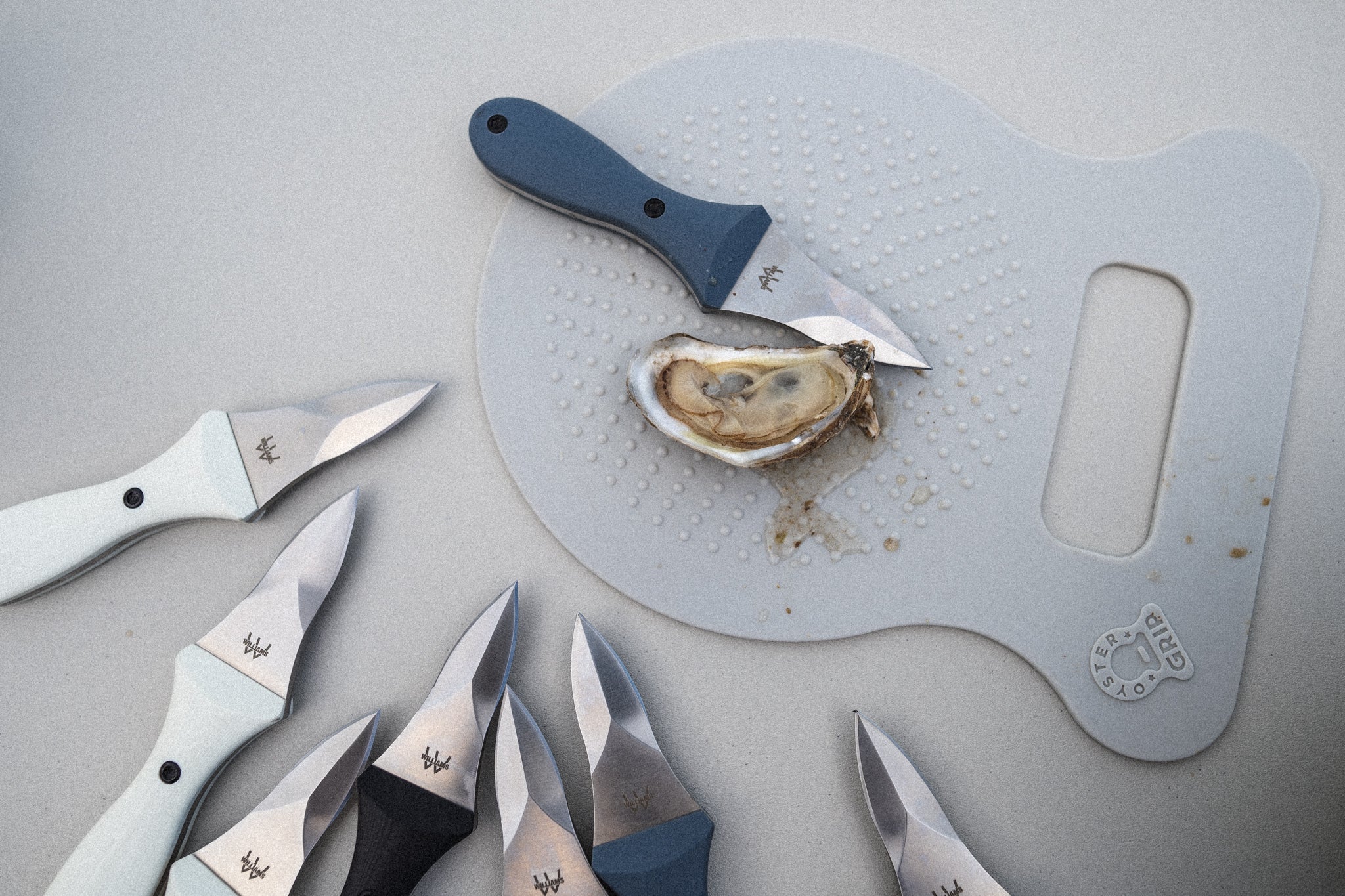 How to Shuck an Oyster with the World's Best Oyster Knife, The Edisto ...