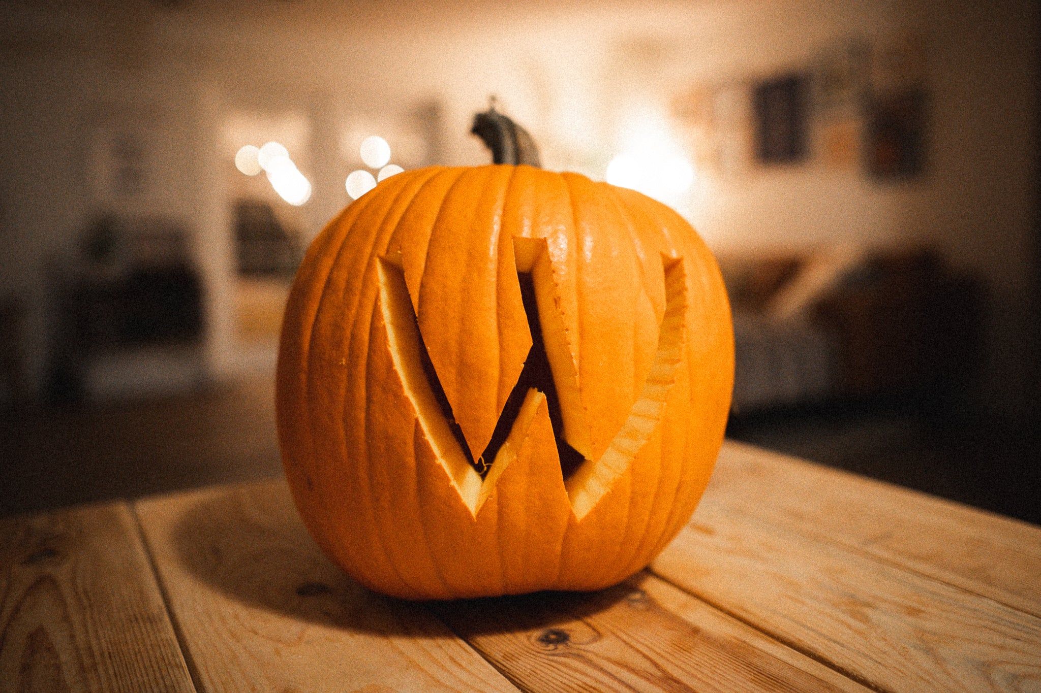 Which Williams knife is best for carving a pumpkin?